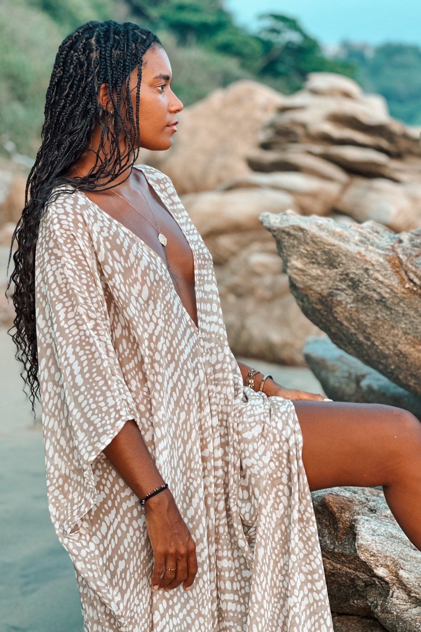Kaftan Orisha Grey Chiffon with Clear Quartz - Shambori Spirit