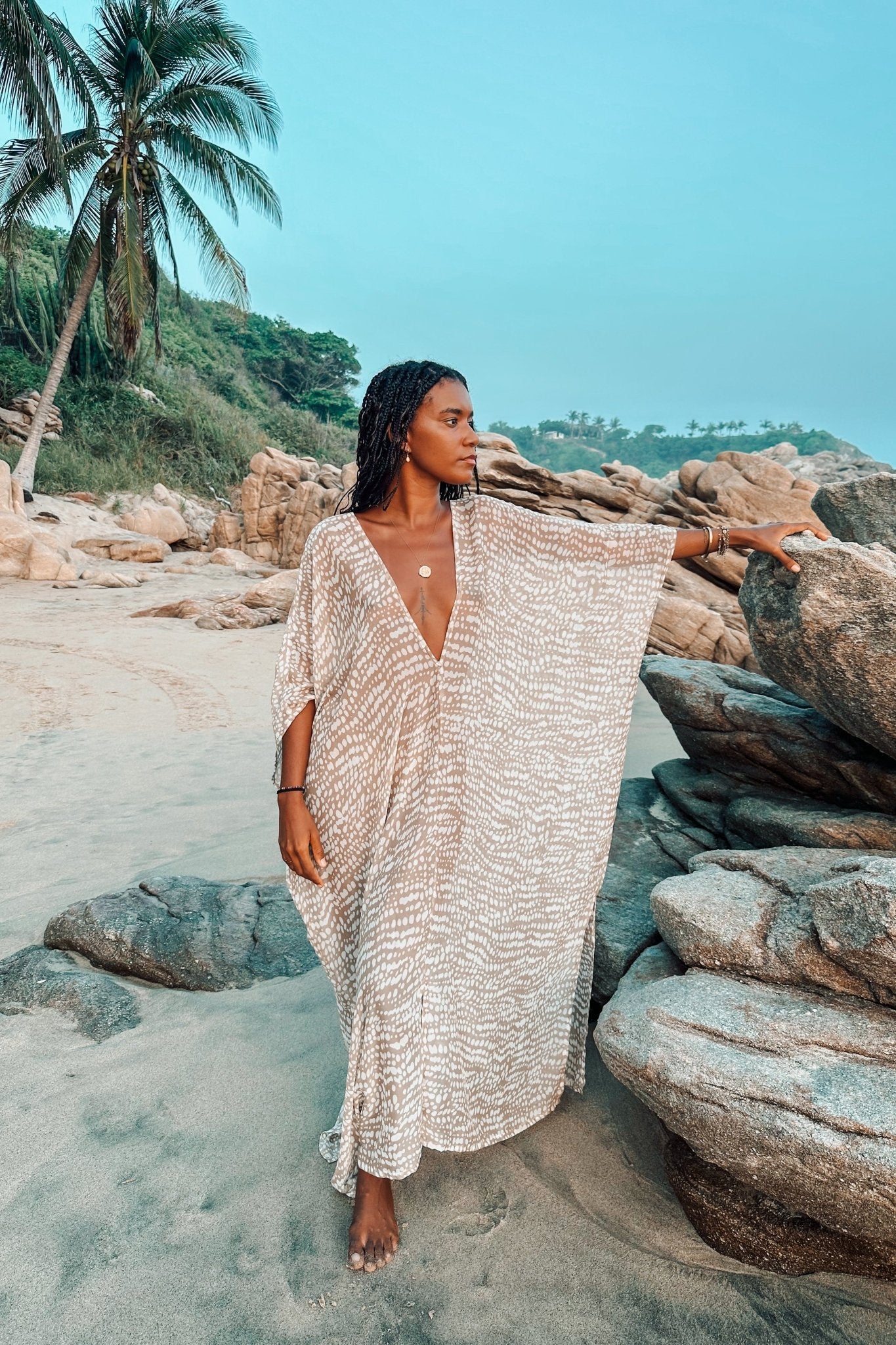 Kaftan Orisha Grey Chiffon with Clear Quartz - Shambori Spirit
