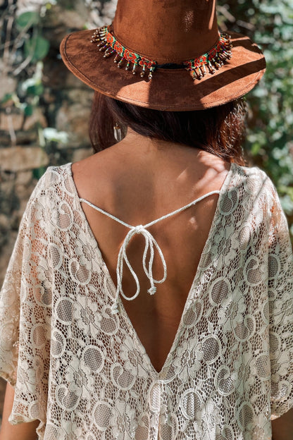 Kimono Orisha in Beige Lace with Nacre - Shambori Spirit